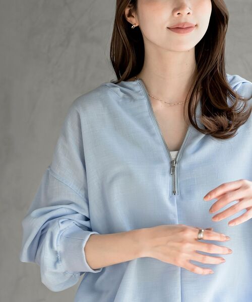 rps（アールピーエス）の「ハーフジップフードプルオーバー（パーカー・レディース・オフホワイト/サックスブルー/ブラック・フリー）」の9枚目の写真