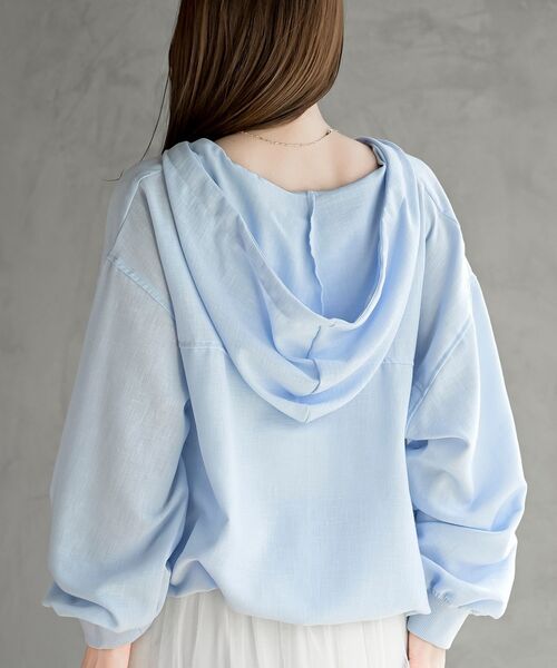 rps（アールピーエス）の「ハーフジップフードプルオーバー（パーカー・レディース・オフホワイト/サックスブルー/ブラック・フリー）」の11枚目の写真