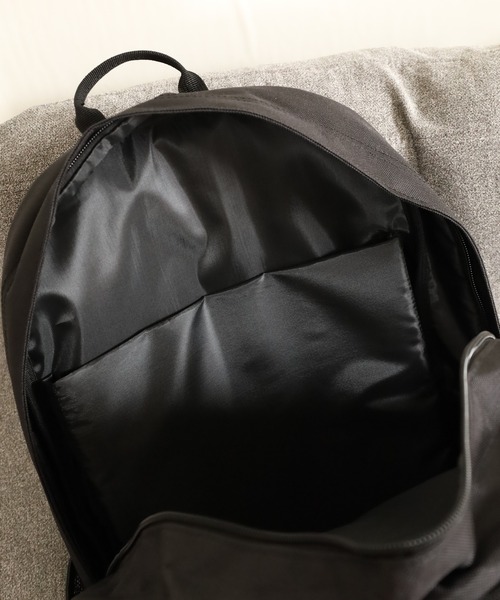 THRASHER(スラッシャー)の「THRASHER BACKPACK30 リュック(バックパック/リュック・メンズ・ブラック×ホワイト/ブラック系・FREE)」の3枚目の写真
