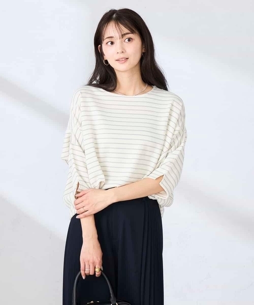 a.v.v(アーヴェヴェ)の「リップルバンザイスリーブカットソー(Tシャツ/カットソー・レディース・アイボリー/ミント/ネイビー・40/38/36)」の2枚目の写真