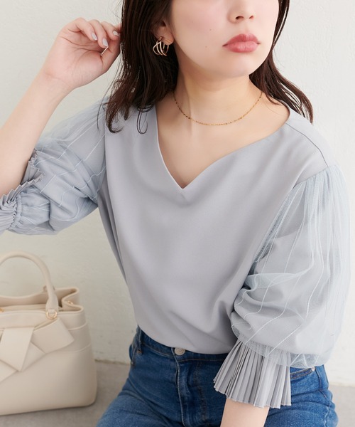 natural couture（ナチュラルクチュール）の「袖口プリーツチュール袖ブラウス（シャツ/ブラウス・レディース・ブラック/サックスブルー/ネイビー/ピンク/オフホワイト・FREE）」の4枚目の写真