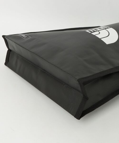 THE NORTH FACE(ザノースフェイス)の「THE NORTH FACE / ザノースフェイス / SHOPPER BAG-S(トートバッグ・レディース・ブラック系その他/ホワイト系その他・SMALL)」の4枚目の写真
