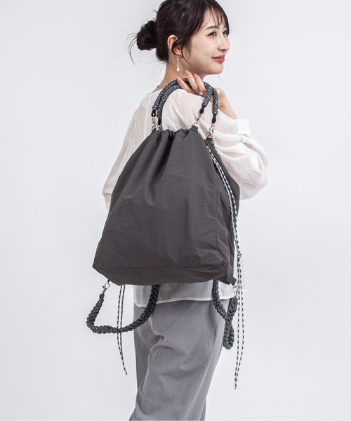 REGENCY WORKS(リージェンシーワークス)の「【Regency work/リージェンシー ワークス】巾着バッグ ナイロン マチ付き4WAY ナップサック(トートバッグ・レディース・ブラック/チャコールグレー/ベージュ・FREE)」の21枚目の写真