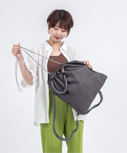 REGENCY WORKS(リージェンシーワークス)の「【Regency work/リージェンシー ワークス】巾着バッグ ナイロン マチ付き4WAY ナップサック(トートバッグ・レディース・ブラック/チャコールグレー/ベージュ・FREE)」の16枚目の写真