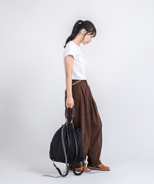 REGENCY WORKS(リージェンシーワークス)の「【Regency work/リージェンシー ワークス】巾着バッグ ナイロン マチ付き4WAY ナップサック(トートバッグ・レディース・ブラック/チャコールグレー/ベージュ・FREE)」の13枚目の写真