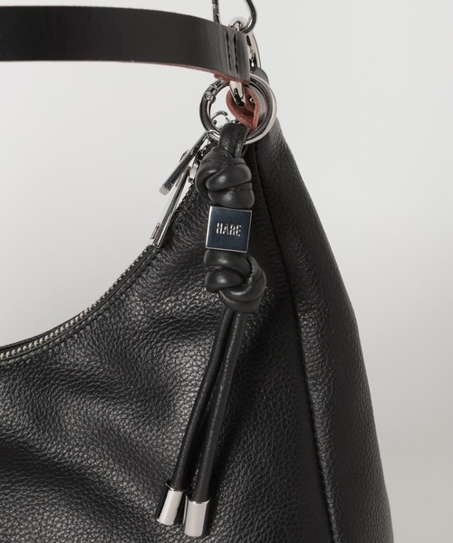 HARE(ハレ)の「レザーワンハンドルBAG(HARE)(ショルダーバッグ・メンズ・ブラック・FREE)」の19枚目の写真