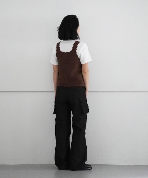 doublet(ダブレット)の「doublet Hand-crochet mosaic tank top(タンクトップ・レディース・ブラウン・SMALL)」の4枚目の写真
