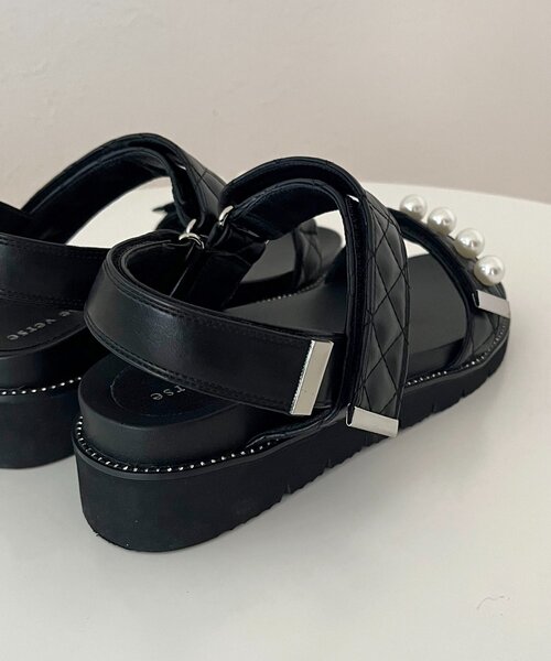 prose verse（プロズヴェール）の「ビジュトリムキルティングパールサンダル（サンダル・レディース・ブラック・MEDIUM/SMALL/X-LARGE/LARGE）」の5枚目の写真