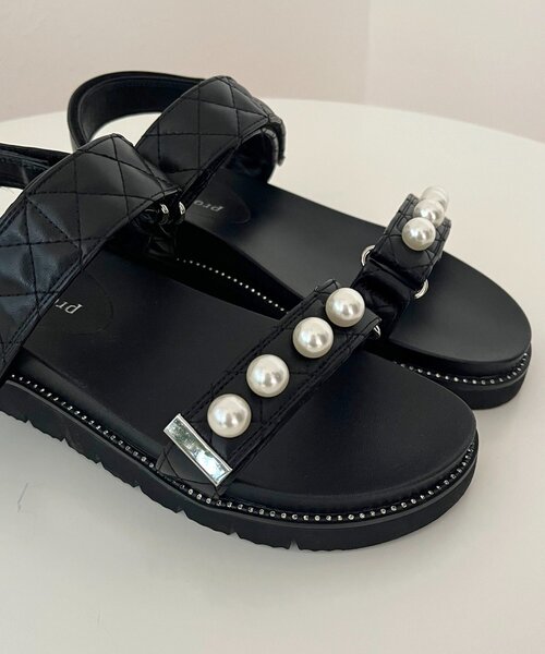 prose verse（プロズヴェール）の「ビジュトリムキルティングパールサンダル（サンダル・レディース・ブラック・MEDIUM/SMALL/X-LARGE/LARGE）」の7枚目の写真