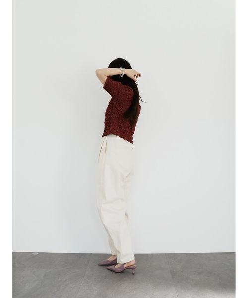 Katrin TOKYO(カトリーントーキョー)の「random shirring curve sleeve tops(Tシャツ/カットソー・レディース・ネイビー/ホワイト/ワイン系・FREE/XS)」の22枚目の写真