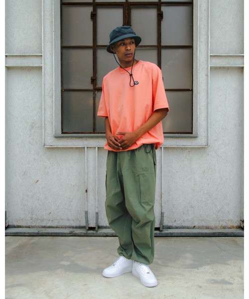KEBOZ(ケボズ)の「EFG WAPPEN DRAWSTRING S/S TEE(Tシャツ/カットソー・メンズ・ネイビー/ピンク/ホワイト/ライトイエロー/アッシュグレー/ブラック・XL/L/M/S/2XL)」の7枚目の写真