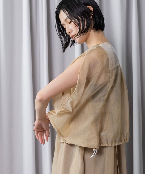 MARECHAL TERRE(マルシャルテル)の「シアーブルゾン(その他アウター・レディース・チャコールグレー/グレー/アイボリー/ベージュ・MEDIUM)」の5枚目の写真