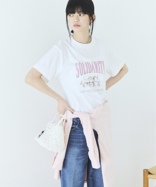 Firsthand(ファーストハンド)の「Firsthand/ファーストハンド コンフォータブル ロゴホースプリント クルーネック Tシャツ(Tシャツ/カットソー・レディース・チャコールグレー/ホワイト・FREE)」の9枚目の写真