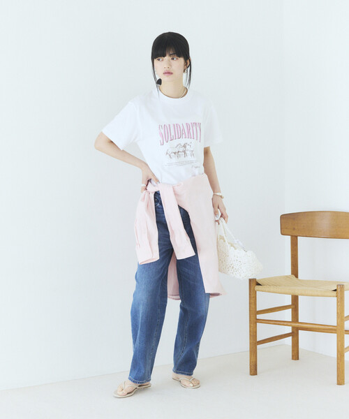 Firsthand(ファーストハンド)の「Firsthand/ファーストハンド コンフォータブル ロゴホースプリント クルーネック Tシャツ(Tシャツ/カットソー・レディース・チャコールグレー/ホワイト・FREE)」の19枚目の写真