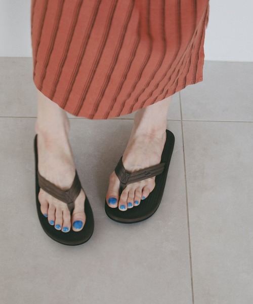 Indosole(インドソール)の「【Indosole(インドソール)】サンダル(UNISEX)(サンダル・レディース・ダークブラウン/レッド・LARGE/MEDIUM)」の1枚目の写真