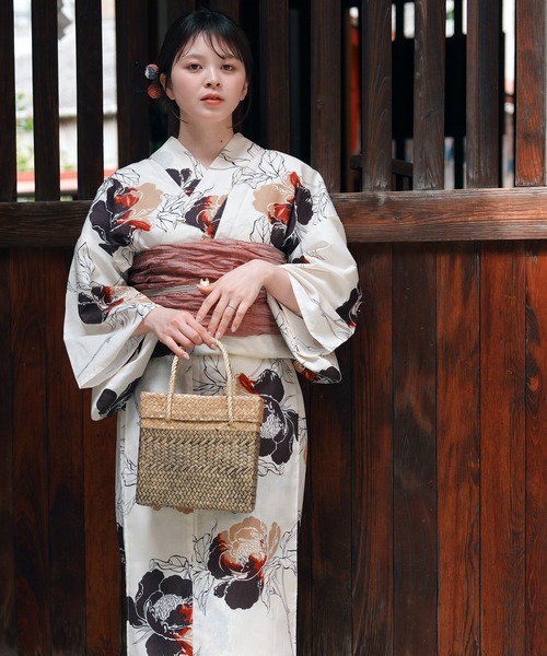 utatane(ウタタネ)の「2026新作 選べる浴衣3点セット utataneオリジナル(浴衣・レディース・ホワイト系4/ネイビー系1/ホワイト系6/パープル系1/ホワイト系2/レッド系2/ブルー系2/イエロー系1/ブルー系1/ブラウン系1/ネイビー系2/ブラック系6/ホワイト系5/イエロー系2/ブラック系3/グリーン系1/ブラック系1/ホワイト系3/ブラック系8/ブラック系5/レッド系1/ブラック系7/ブラック系4/ホワイト系1/ベージュ系1・FREE)」の3枚目の写真