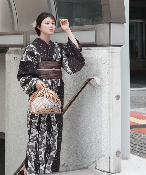 utatane(ウタタネ)の「2026新作 選べる浴衣3点セット utataneオリジナル(浴衣・レディース・ホワイト系4/ネイビー系1/ホワイト系6/パープル系1/ホワイト系2/レッド系2/ブルー系2/イエロー系1/ブルー系1/ブラウン系1/ネイビー系2/ブラック系6/ホワイト系5/イエロー系2/ブラック系3/グリーン系1/ブラック系1/ホワイト系3/ブラック系8/ブラック系5/レッド系1/ブラック系7/ブラック系4/ホワイト系1/ベージュ系1・FREE)」の15枚目の写真