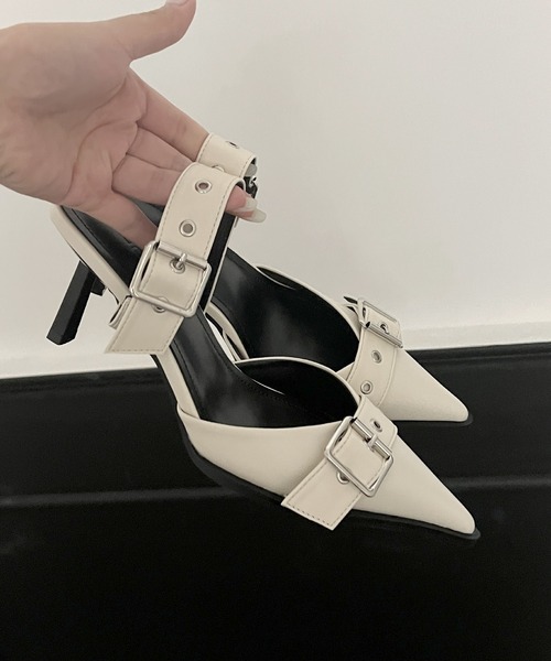Songe（ソンジュ）の「ダブルベルトポインテッドトゥヒールサンダル（サンダル・レディース・シルバー/オフホワイト/ブラック・24cm/24.5cm/23cm/23.5cm）」の21枚目の写真