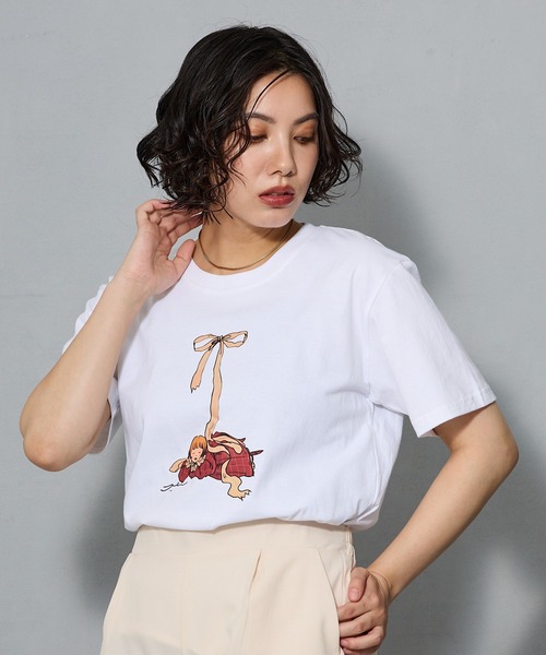 aremoi(アレモイ)の「リボンモチーフ ガールプリントTシャツ(Tシャツ/カットソー・レディース・ネイビー/ホワイト/グレー・SMALL/MEDIUM/LARGE)」の7枚目の写真