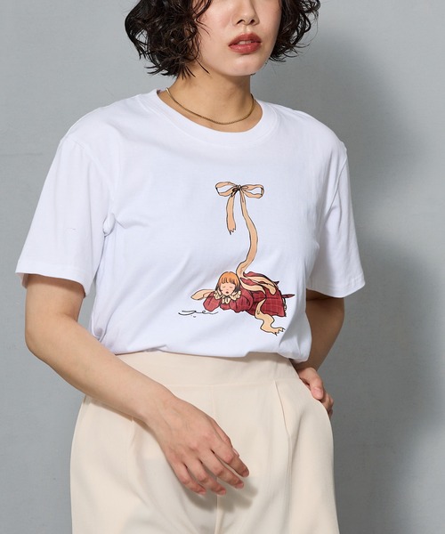 aremoi(アレモイ)の「リボンモチーフ ガールプリントTシャツ(Tシャツ/カットソー・レディース・ネイビー/ホワイト/グレー・SMALL/MEDIUM/LARGE)」の5枚目の写真
