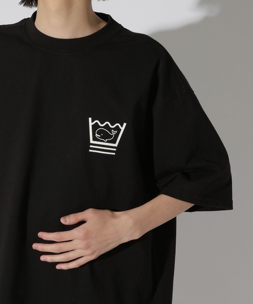 LAKOLE（ラコレ）の「クジラグラフィックT / 670701（Tシャツ/カットソー・メンズ・ホワイト/ブラック・MEDIUM/LARGE）」の21枚目の写真