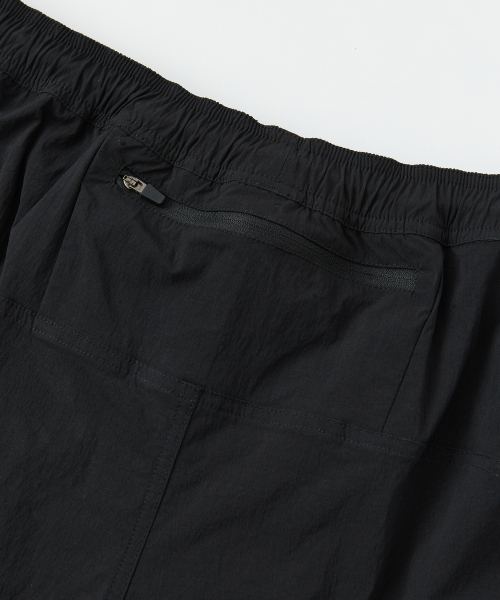 RAIMENT(レイメント)の「エッセンシャルランニングレイントレーニングショーツ_ブラック(その他パンツ・メンズ・その他・SMALL/MEDIUM/LARGE/X-LARGE)」の10枚目の写真