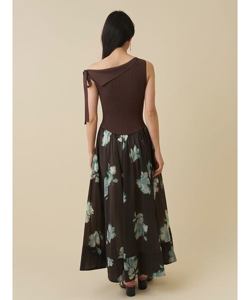 SNIDEL(スナイデル)の「リボンデザインニットドッキングワンピース(ワンピース・レディース・ネイビー/ブラウン/ブラック・0/1)」の11枚目の写真