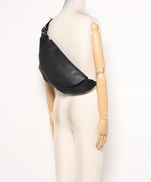 NiiNa(ニーナ)の「【 NiiNa homme / ニーナオム 】高品質牛革 ソフトレザー メッセンジャーバッグ(ショルダーバッグ・メンズ・ブラック・FREE)」の12枚目の写真