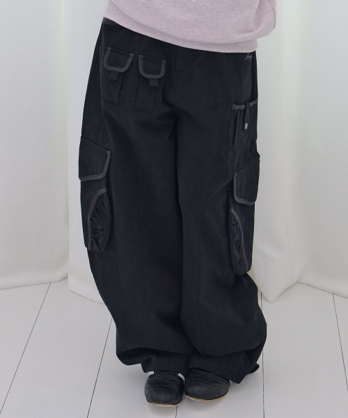 FANCY CLUB(ファンシークラブ)の「カーゴワークバルーンパンツ (ブラック) F26QD153(その他パンツ・レディース・その他・ONE)」の3枚目の写真