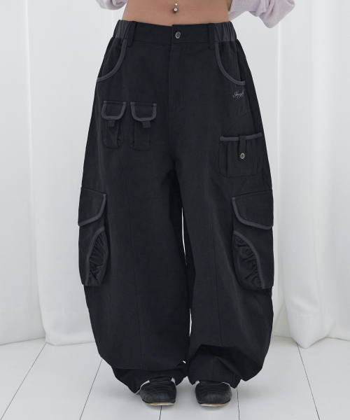 FANCY CLUB(ファンシークラブ)の「カーゴワークバルーンパンツ (ブラック) F26QD153(その他パンツ・レディース・その他・ONE)」の4枚目の写真