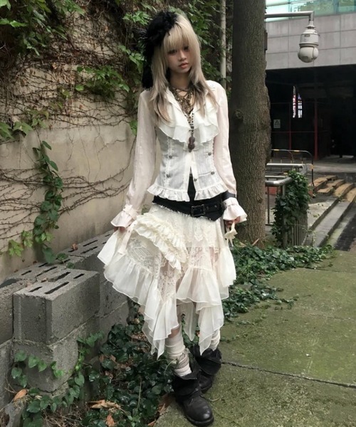 Cest Nous（セヌー）の「【Cest Nous】Lace Midi Skirt / 【セヌー】ウエストベルトアシンメトリーレースミディスカート（スカート・レディース・ホワイト/ブラック・S/M）」の7枚目の写真
