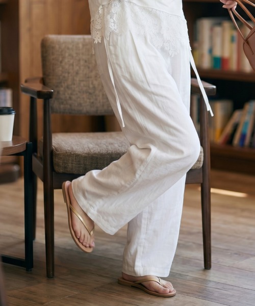 umune(ウムネ)の「レイヤードパンツ 巻きスカート風 ラップ 楊柳素材 シワ加工 ウエストリボン ワイド ストレート ウエストゴム 楽ちん 個性的 ボトムス(その他パンツ・レディース・ブラウン/オフホワイト/ブラック・M/L)」の11枚目の写真