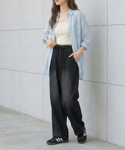 La-gemme（ラジェム）の「デニムライクイージーワイドパンツ（その他パンツ・レディース・ライトブルー/ブルー/ブラック・L/M）」の6枚目の写真
