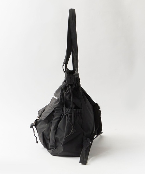 Chick(チック)の「【2WAY】【A4サイズ対応】Water-Repellent 2-Way Drawstring Multi-Pocket Bag / 撥水2WAY 巾着仕様 マルチポケットバッグ y2k 韓国系 レディース 2026年 夏 夏服(バックパック/リュック・メンズ・ブラック/カーキ・FREE)」の5枚目の写真