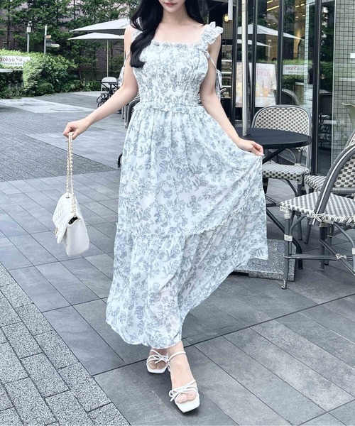 INGNI(イング)の「花柄シャーリングティアードロングワンピース(ワンピース・レディース・ホワイト×ネイビー/ピンク・M)」の18枚目の写真