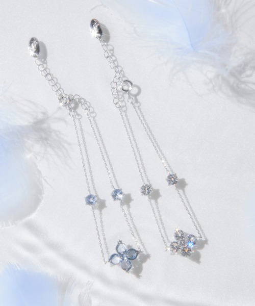 JILL by JILL STUART（ジルバイジルスチュアート）の「【再入荷】Cubic 大粒クローバーブレスレット（ブレスレット・レディース・ブルー/シルバー・FREE）」の3枚目の写真