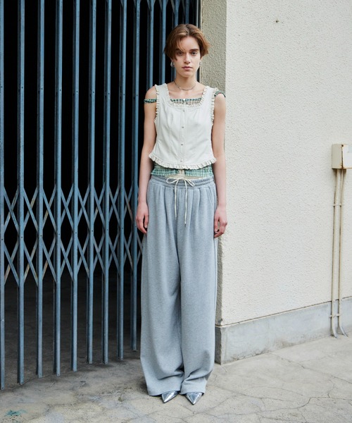 MAISON SPECIAL(メゾンスペシャル)の「【2026Autumn PRE-ORDER】(Yurika Nakano Collaboration) Whipped Cream Layered Pants/(ナカノユリカコラボ)ホイップクリームレイヤードパンツ(その他パンツ・レディース・グレー/ブラウン/ブラック・36/38)」の3枚目の写真