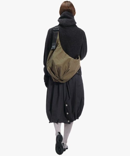 Cote&Ciel（コートエシエル）の「【cote&ciel/コートエシエル】 Hyco S Cargo / ショルダーバッグ（ショルダーバッグ・メンズ・カーキオリーブ・FREE）」の3枚目の写真