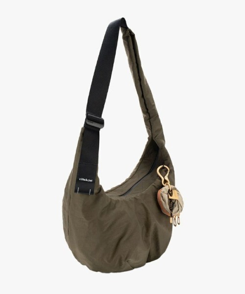 Cote&Ciel（コートエシエル）の「【cote&ciel/コートエシエル】 Hyco S Cargo / ショルダーバッグ（ショルダーバッグ・メンズ・カーキオリーブ・FREE）」の8枚目の写真