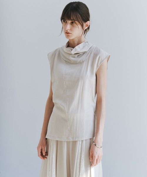 tageechita(タジチタ)の「【tageechita】ドレープネックバックタイブラウス(シャツ/ブラウス・レディース・ライトベージュ・L/M/S)」の1枚目の写真
