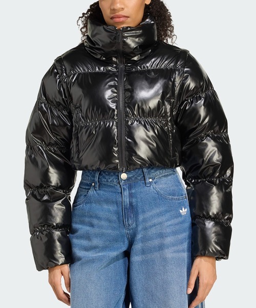 adidas(アディダス)の「Essentials グロッシー 2-in-1スタイル クロップド丈 パファー / アディダスオリジナルス adidas Originals(ダウンジャケット/コート・レディース・ブラック・X-SMALL/X-LARGE/SMALL/MEDIUM/LARGE/3XL/XX-LARGE)」の8枚目の写真