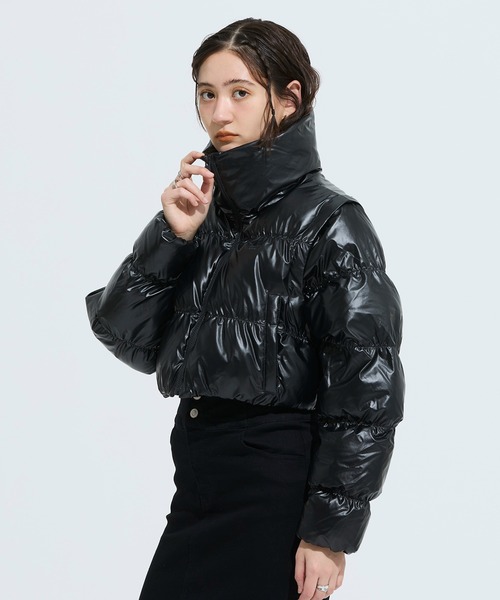 adidas(アディダス)の「Essentials グロッシー 2-in-1スタイル クロップド丈 パファー / アディダスオリジナルス adidas Originals(ダウンジャケット/コート・レディース・ブラック・X-SMALL/X-LARGE/SMALL/MEDIUM/LARGE/3XL/XX-LARGE)」の7枚目の写真