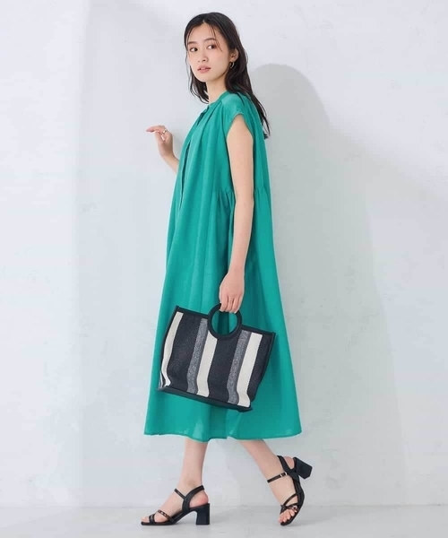 a.v.v（アーヴェヴェ）の「シアーギャザーワンピース（ワンピース・レディース・ブラック/ブラウン/グリーン・38/40）」の8枚目の写真