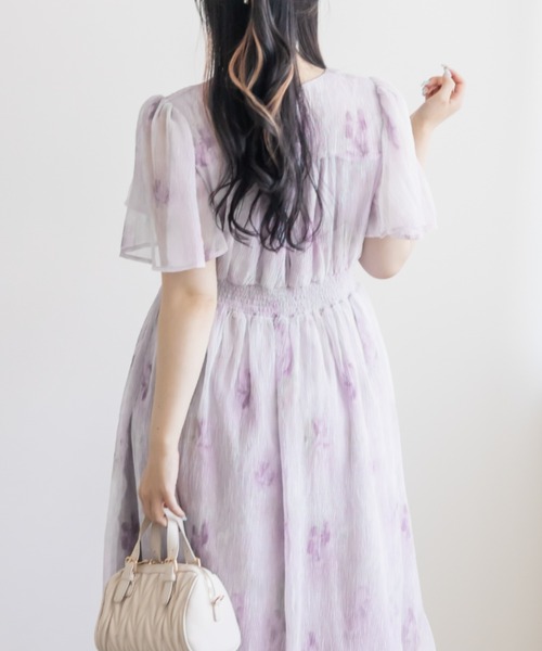 CLETTE(クレット)の「ぼかし花柄ワンピース(ワンピース・レディース・ラベンダー/イエロー・3L/LL/4L)」の18枚目の写真