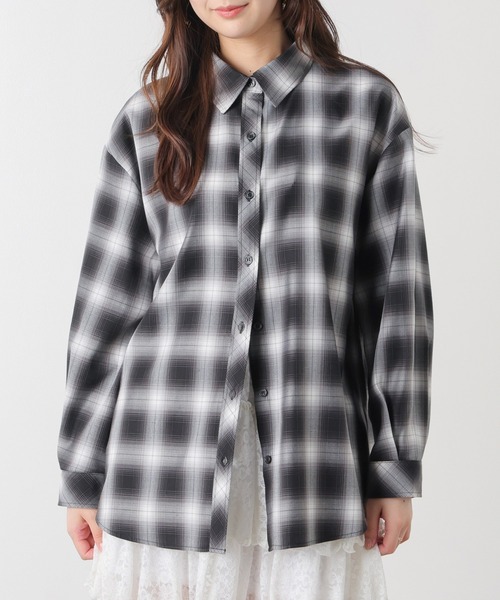 Honeys(ハニーズ)の「2wayゆるシャツ(シャツ/ブラウス・レディース・ブラック系その他2/ブラウン系その他2/ホワイト系その他2・L/LL/M/S)」の2枚目の写真