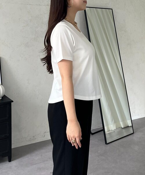 prose verse(プロズヴェール)の「【接触冷感】前後2wayセンタースリットクロップドTシャツ(Tシャツ/カットソー・レディース・オフホワイト/ブラック・LARGE/MEDIUM)」の16枚目の写真
