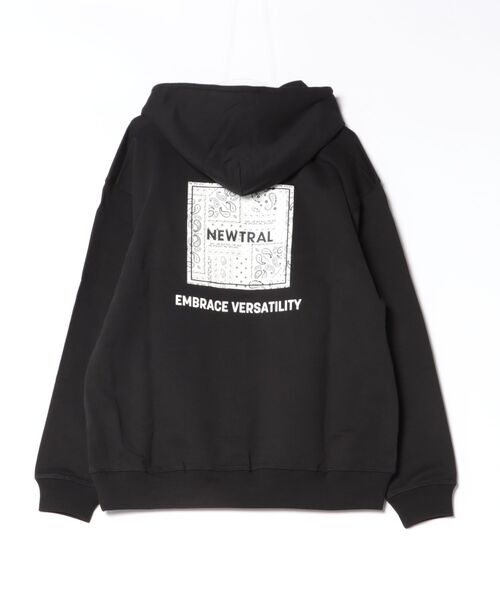 ムラサキスポーツ（ムラサキスポーツ）の「NEWTRAL/ニュートラル PAISLEY PULLOVER HOODIE パーカー NT2263051（パーカー・メンズ・ブラック/ヘザーグレー・M/XL/L）」の3枚目の写真