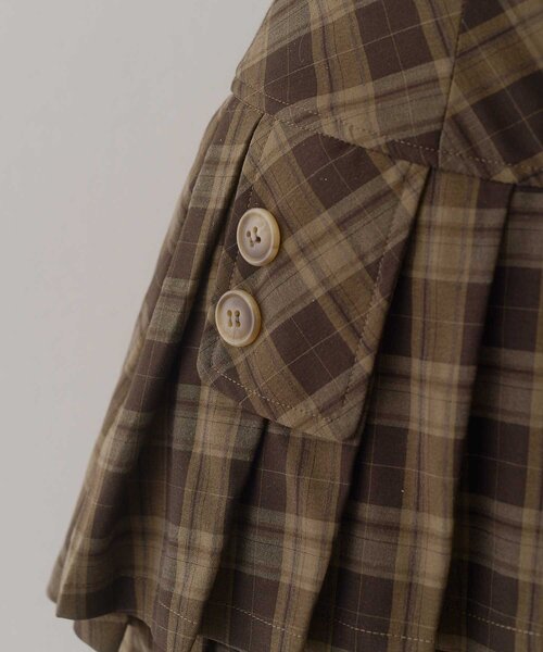 Belle Charme(ベルシャルム)の「【Belle Charme】Button Flap Pleats Skirt(スカート・レディース・ベージュ/ブラック/ブラウン・FREE)」の11枚目の写真