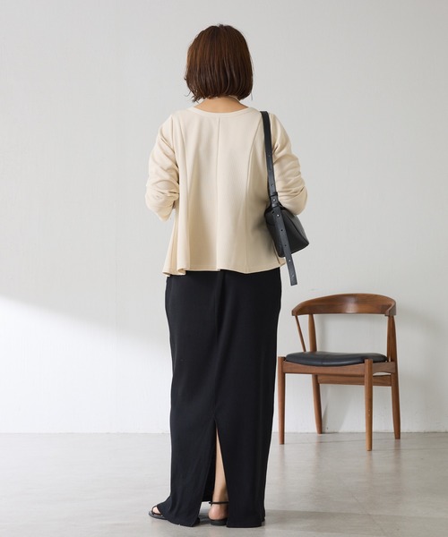 COLLAGE GALLARDAGALANTE(コラージュガリャルダガランテ)の「インフルエンサーMatsusita企画/前後2WAY/ワッフルペプラムカットソー(Tシャツ/カットソー・レディース・ブラウン/ブラック/アイボリー・FREE)」の21枚目の写真