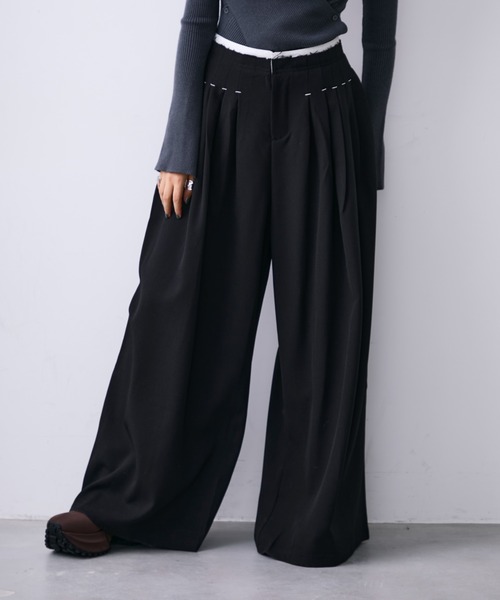 MONOe(モノエ)の「プリーツタックワイドスラックスパンツ(スラックス・レディース・グレー/ブラック・LARGE/MEDIUM/SMALL)」の1枚目の写真